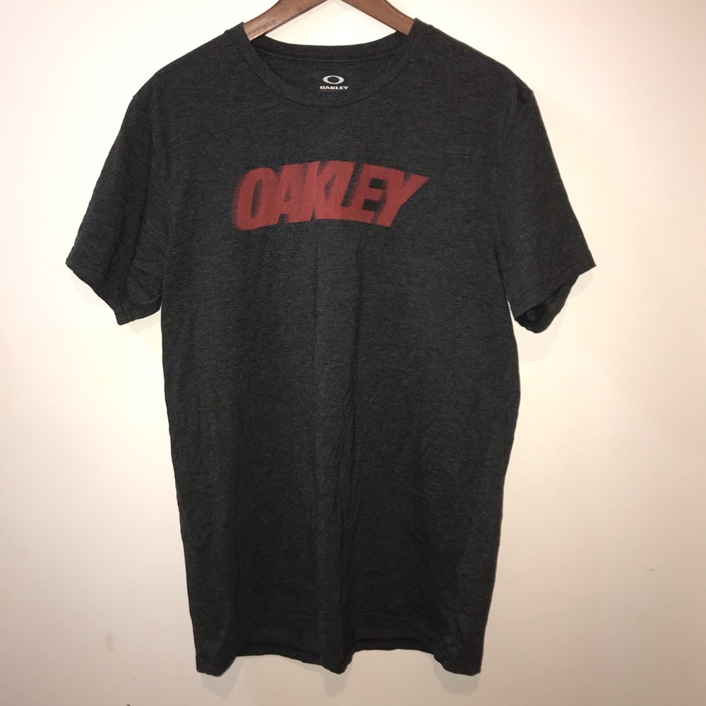 Oakley tee